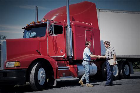 8 Must Have Qualities Of Good Truck Drivers