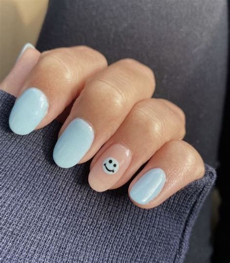 Cute Short Nail Designs For A Trendy Look