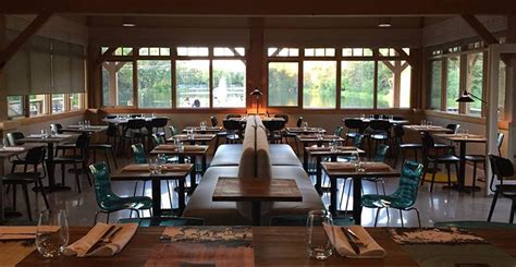 Casual dining restaurants haben eine lockere, entspannte, freundliche atmosphäre. Full-service, casual fine dining restaurant Seasons opens ...