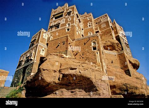 Dar Al Hajar Palace Wadi Dhahr Sanaa Yemen Palace Rock Architecture