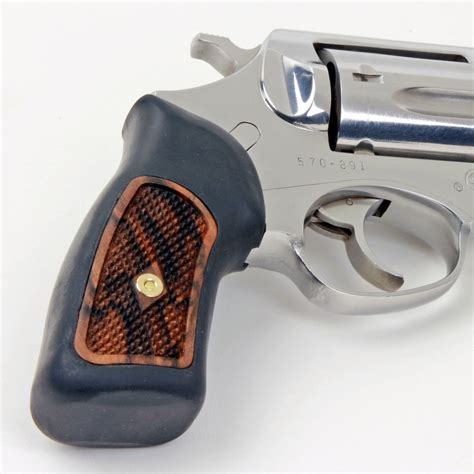 Pistol Ruger Original Factory Sp101 Oem Walnut Grip Inserts W Screw