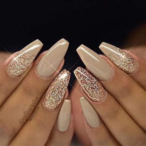 25 Chicest Beige Nails For Every Woman In 2020 Naildesigncode