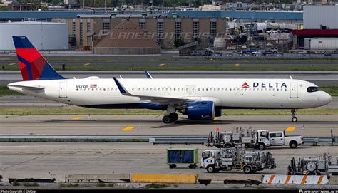 N Dt Delta Air Lines Airbus A Nx Photo By Omgcat Id