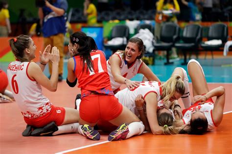 Rio Olympics Top Ranked Us Women Ousted By Serbia In Volleyball