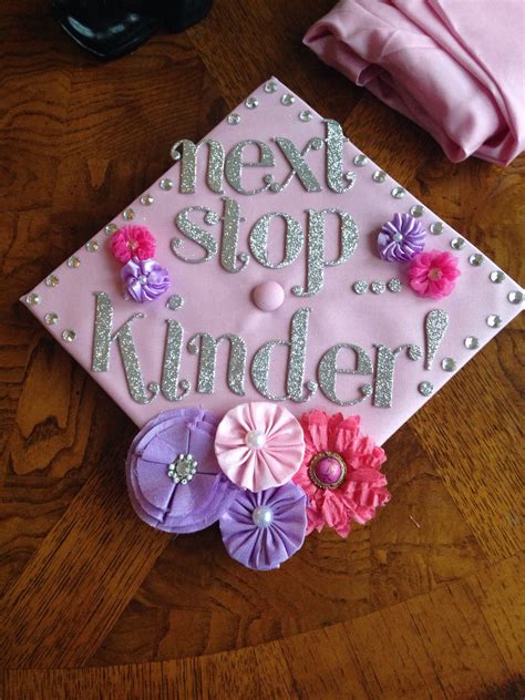 Unbelievable Kindergarten Graduation Cap Ideas Above And Below