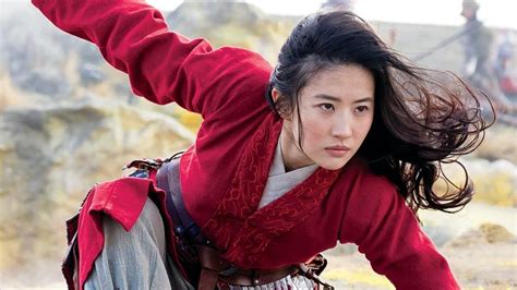 liu yifei did 90 of her own stunts in ‘mulan according to cinematographer mandy walker the
