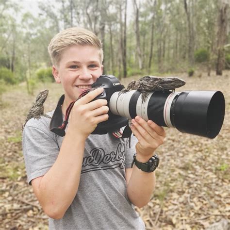 Steve Irwins 14 Year Old Son Is Now An Award Winning Photographer And