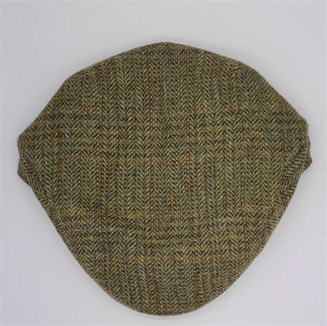 Traditional Irish Tweed Flat Cap With Foldable Ear Flaps Green Tartan
