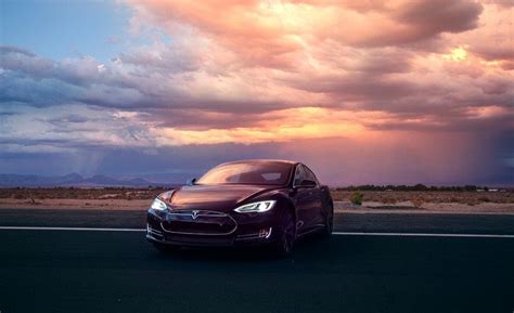 Tesla Release The Fastest 0 100 Four Door Sedan Drivelife Drivelife