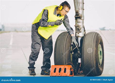 Airport Worker Mechanic Stock Photo Image Of Aircraft 98415382