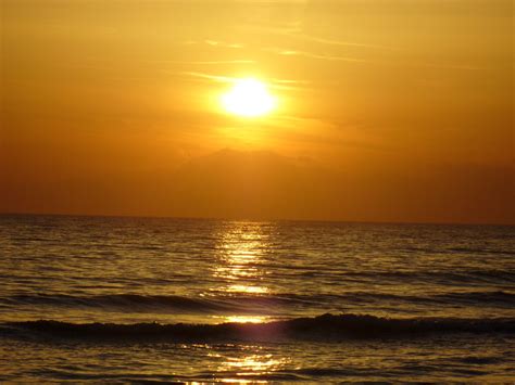 Das Schöne Meer Beim Sonnenuntergang Foto And Bild Sonnenuntergänge Himmel And Universum Natur