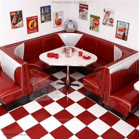 50's diner booth and table textures are either custom created or substance painter base. Your kitchen needs a retro diner booth! | Offbeat Home & Life