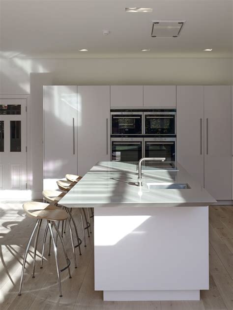 Roundhouse Urbo Bespoke White Matt Lacquer Kitchen Kitchen Design