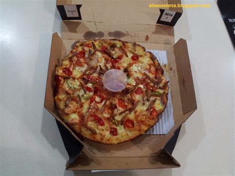 Domino's™ is a pizza delivery service originating in the united states with branches in both australia and new zealand. Everyday is a new Starting Point : Malaysia Domino Cheesy ...