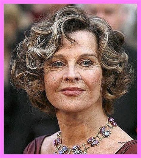 30 Short Hairstyles For Mother Of The Bride Over 50 Best Short