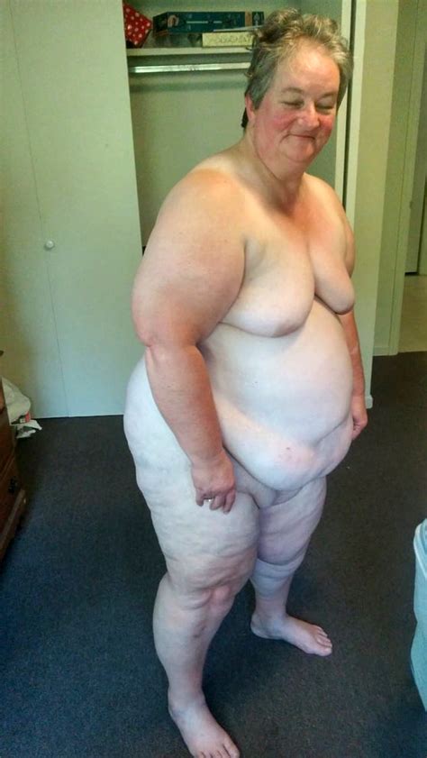 Granny Bbw Ass Posing Nude Grannypornpic Com