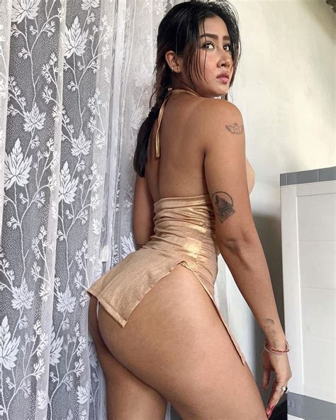 Instagram Influencer Sexy Sofia Ansari