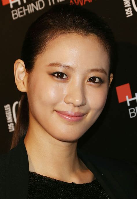 Netflixs Marco Polo Stars Joan Chen Zhu Zhu And Claudia Kim On