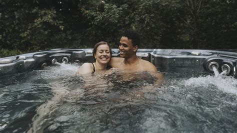 Hot Tub Benefits 6 Advantages Of Soaking In A Hot Tub Top Ten Reviews