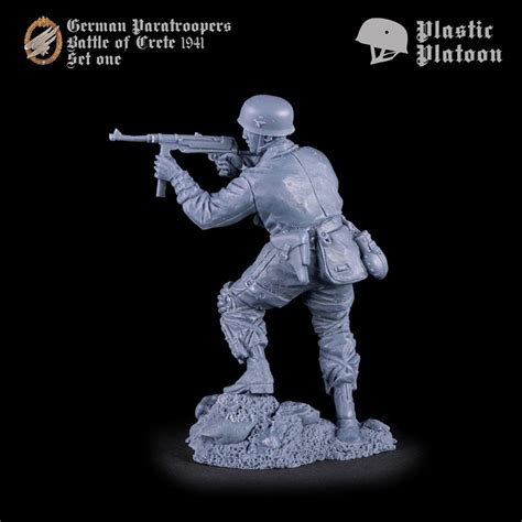 Plastic Platoon Toy Soldier Wwii German Paratroopers Battle Of Etsy