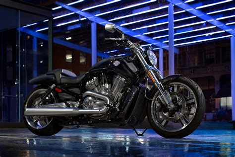 2017 Harley Davidson V Rod Muscle Tanıtımı