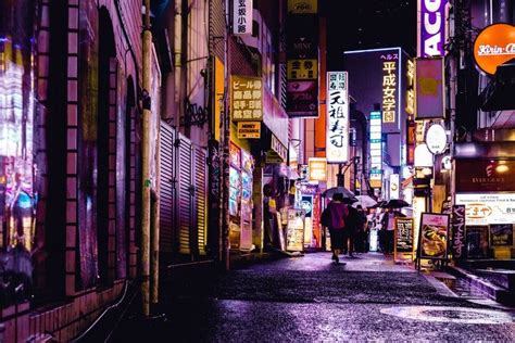 15 Night Street Photography Tips For City Streets At Night