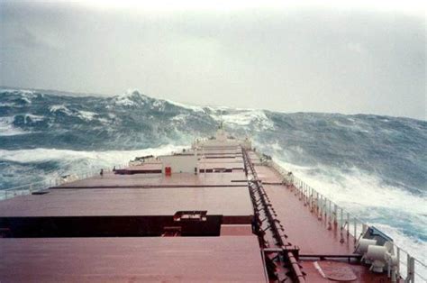 A Tsunami Hazard In The Great Lakes