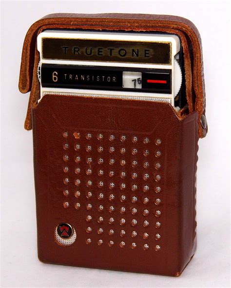 Vintage Truetone Transistor Radio With Leather Case Model Dc3156 Am