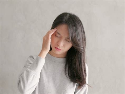 Beberapa Faktor Penyebab Dan Gejala Sakit Kepala Sebelah
