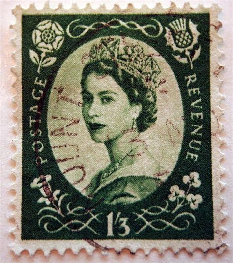 Queen Elizabeth Stamp Postage Stamp Art Uk Stamps Rare Stamps