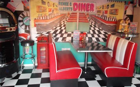 20 American Diner Design Ideas