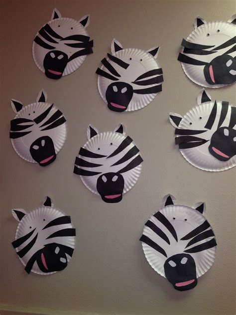 Adorable Paper Plate Zebra Craft