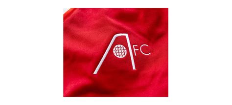Aberdeen fc football soccer longsleeve jersey adidas 2017 youth l / mens xs. New-old Dons badge unveiled on new kit - Aberdeen Mad