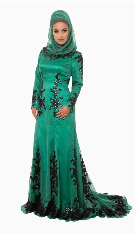 Selain itu, baju pengantin warna hijau juga biasanya cocok dengan warna kulit mayoritas masyarakat indonesia sehingga akan terlihat menawan saat dikenakan. Design Gaun Pengantin Muslimah Warna Hijau 9fdy Baju Gamis ...