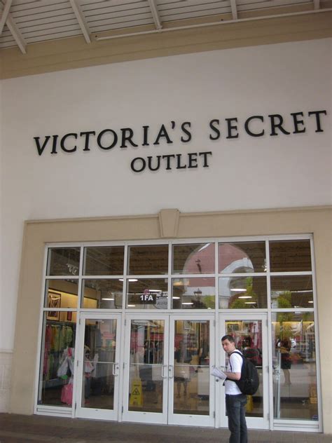 Find victoria's secret outlet locations. Orlando Premium Outlets Victoria's Secret | Orlando ...