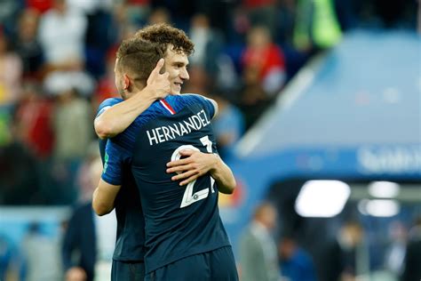 Benjamin jacques marcel pavard (born 28 march 1996) is a french professional footballer who plays as a right back for bundesliga club bayern munich and the france national team. Benjamin Pavard touts Lucas Hernandez for potential move ...