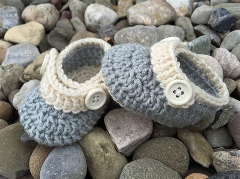 25 Cutest Free Crochet Baby Booties Patterns