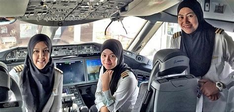 Kmhouseindia First All Female Crew Of Brunei Airlines Plane From Brunei To Jeddah Land In Saudi