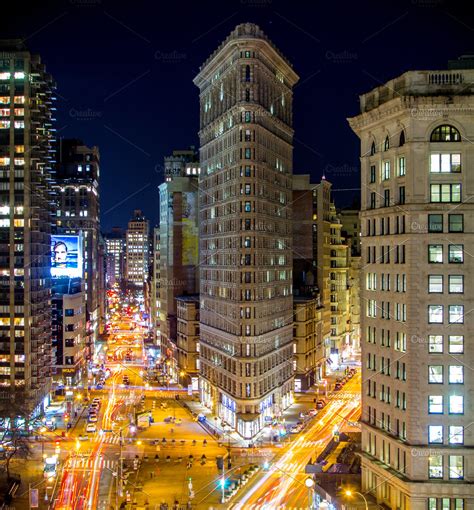 Flatiron Building In The Night High Quality Architecture Stock Photos