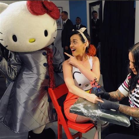 Hello Kitty Con 2014 Birthday Celebration Honors Fictional Characters