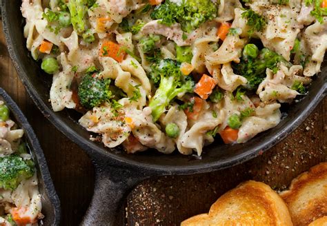 Mix everything together and pour into prepared baking dish. Recipe: Low-Fat Chicken Noodle Casserole - Health ...