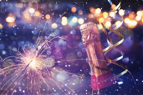 new-year-s-eve-celebrations-wedding-sparklers