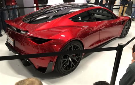 Tesla roadster 2020 specs (2020) ? • acceleration 1.9s ⚡ battery 200 kwh • price from $200000 • range 620 mi • compare, choose, see best deals. red-tesla-roadster-palo-alto-hq-21 - TESLARATI