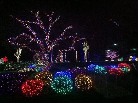 Visit Christmas Light Displays In Pennsylvania For A Magical Experience Christmas Light