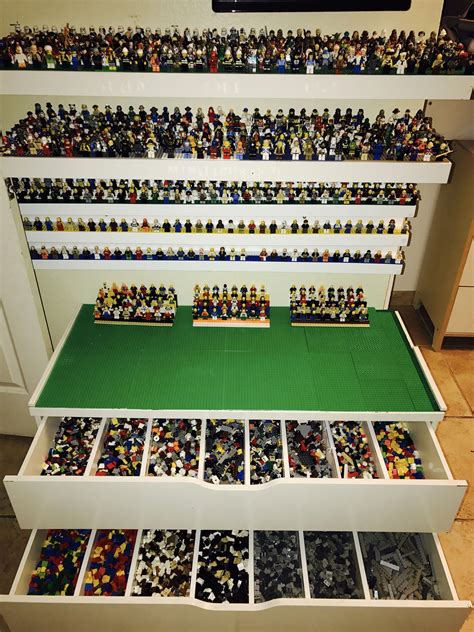 10 Lego Room Display Ideas