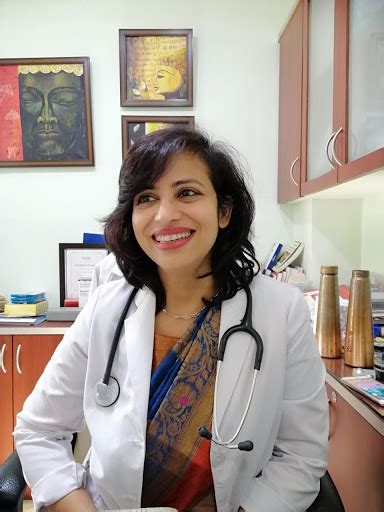 dr arti gupta best gynaecologist in gurgaon best obstetrician gynecologist in gurgaon