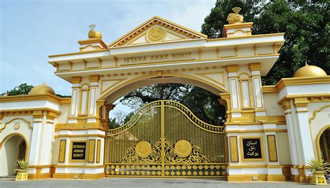 Places to see, ways to wander, and signature experiences. Alor Setar Royal Heritage Trail