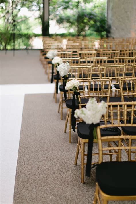 Chiavari chair rental company in los angeles and chiavari chair rental san diego.we we rent the chiavari chairs in the following colors: Gold and Black Ceremony Chiavari Chairs