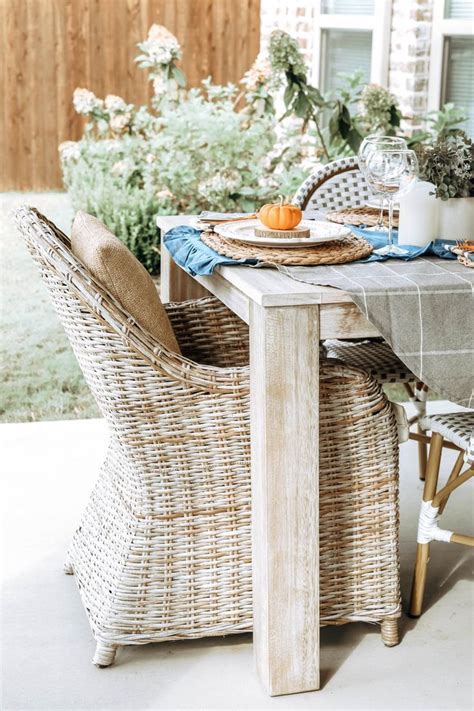 Create An Outdoor Harvest Table With These Simple Decor Ideas
