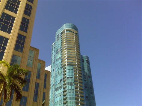 Las Olas River House Condominium And Sun Sentinel Building Flickr